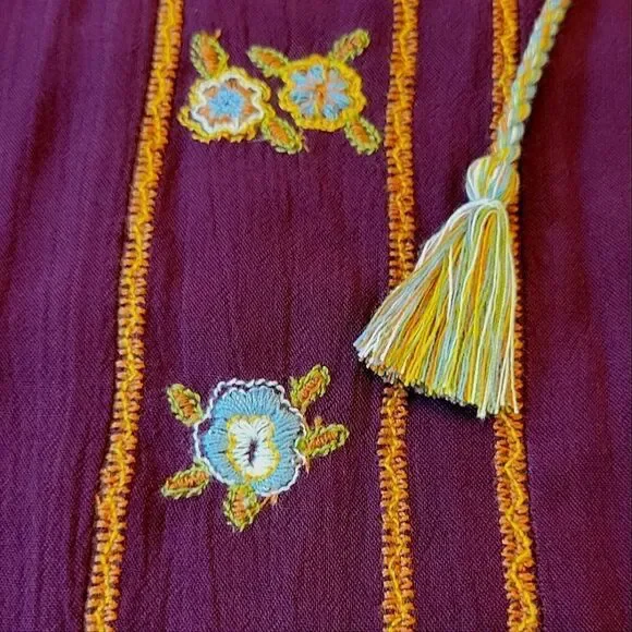 Hippie Laundry Maroon Embroidered Split Neck Ballon Sleeve Pheasant Blouse M - Picture 12 of 12